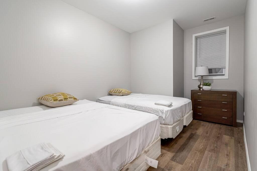 Suite 1 On Southport 4 Queen Beds Chicago Exterior foto